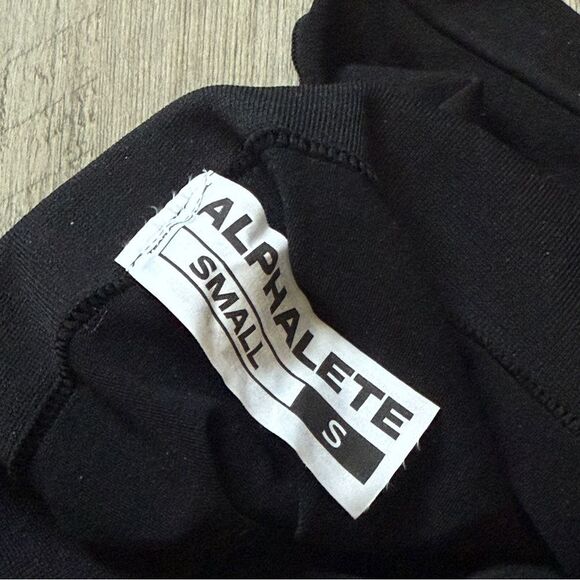 Alphalete Amplify Contour Short 5” Black High Rise Gym Workout - Picture 8 of 12